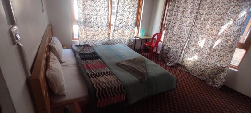 Jahangir Cottage Pahalgam Pahalgām Exterior foto