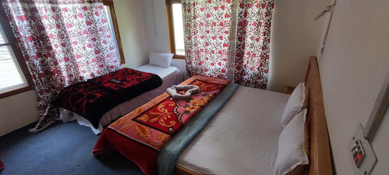 Jahangir Cottage Pahalgam Pahalgām Exterior foto
